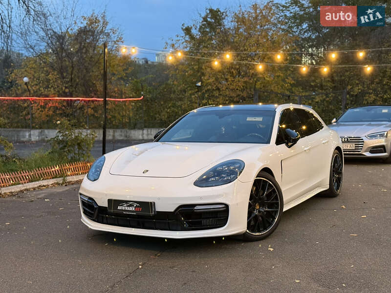 Универсал Porsche Panamera