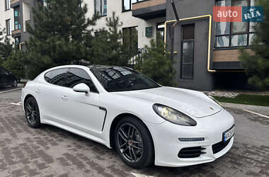 Porsche Panamera 2013