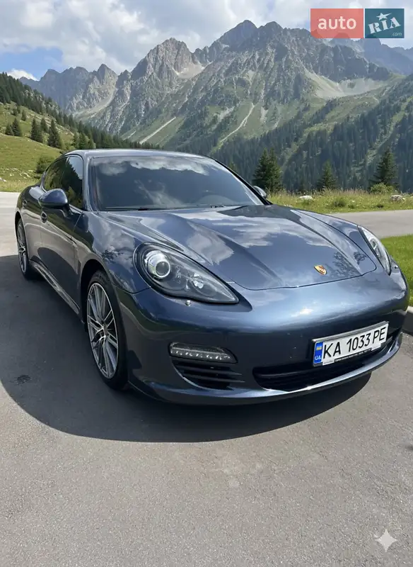 Porsche Panamera 2012