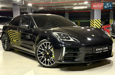 Porsche Panamera  2024