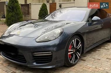 Porsche Panamera  2013