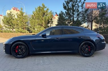 Porsche Panamera  2013