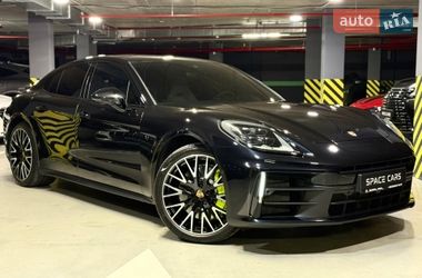Porsche Panamera  2024