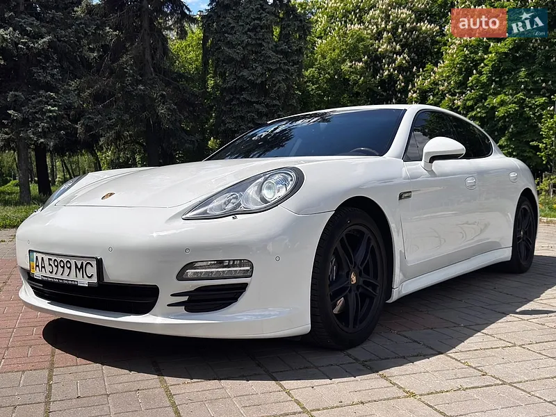 Porsche Panamera 2012
