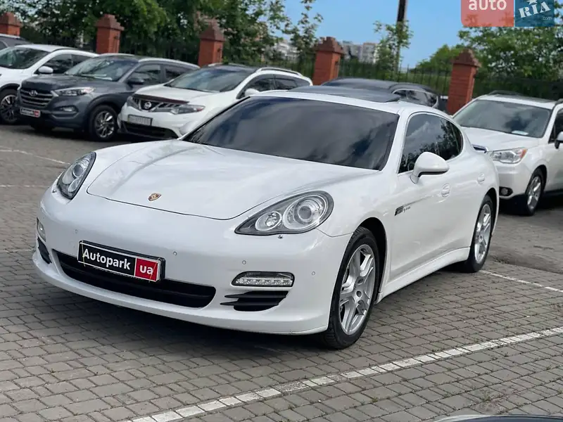 Porsche Panamera 2011