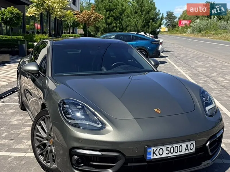 Porsche Panamera 2022