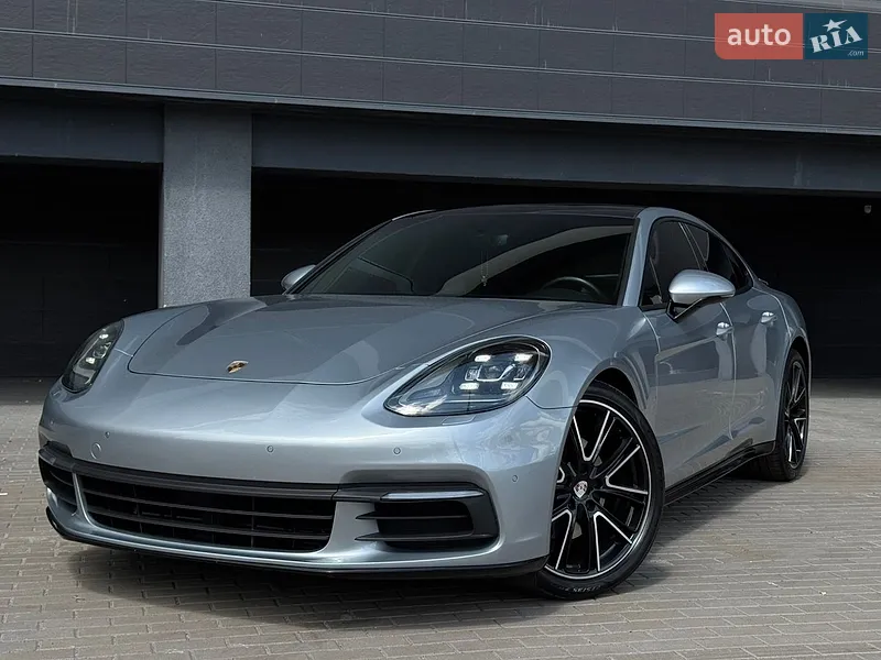 Porsche Panamera 2019