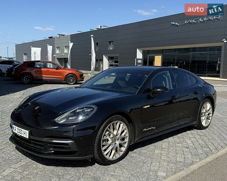 Porsche Panamera 2020
