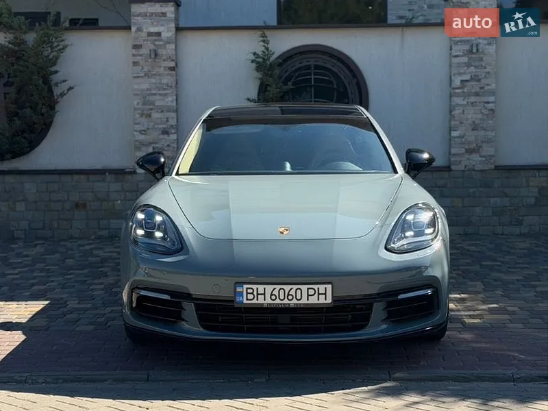 Porsche Panamera 2018