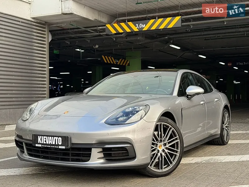 Porsche Panamera 2018