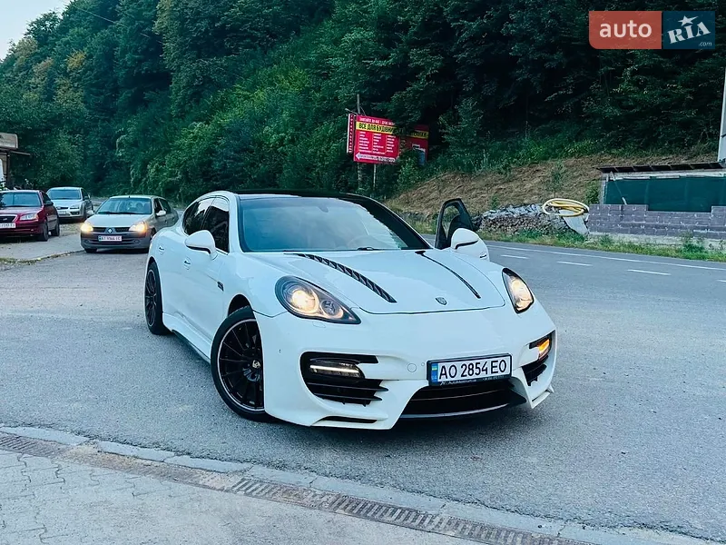 Porsche Panamera 2011