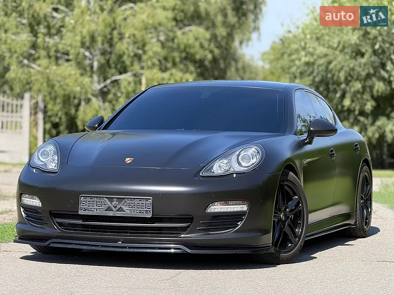 Porsche Panamera 2012