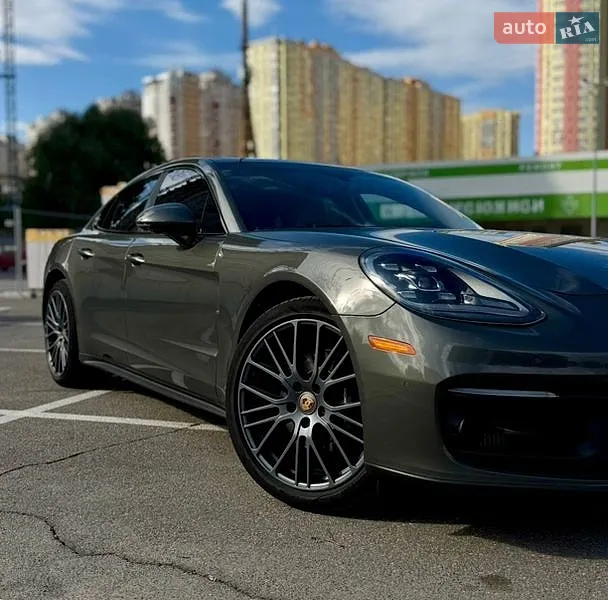 Porsche Panamera