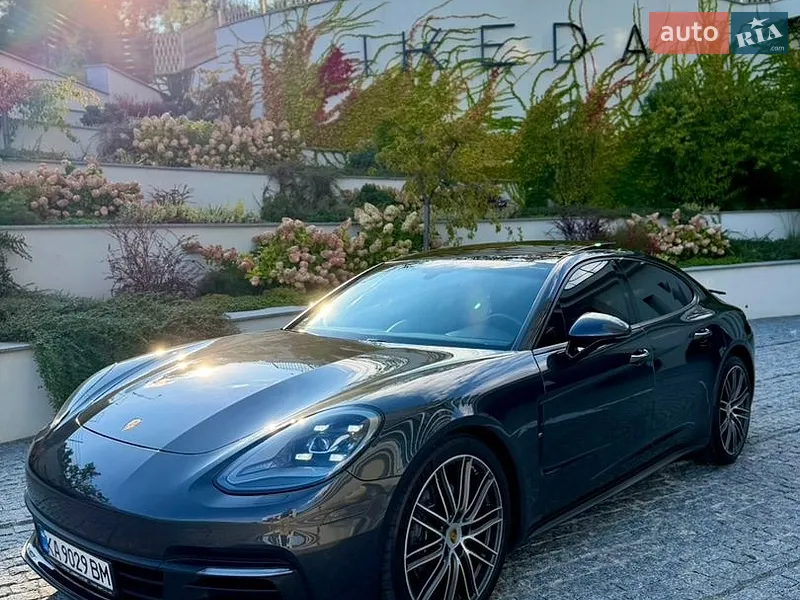 Porsche Panamera 2018