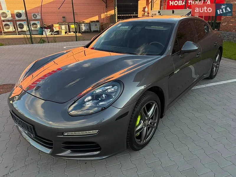 Porsche Panamera
