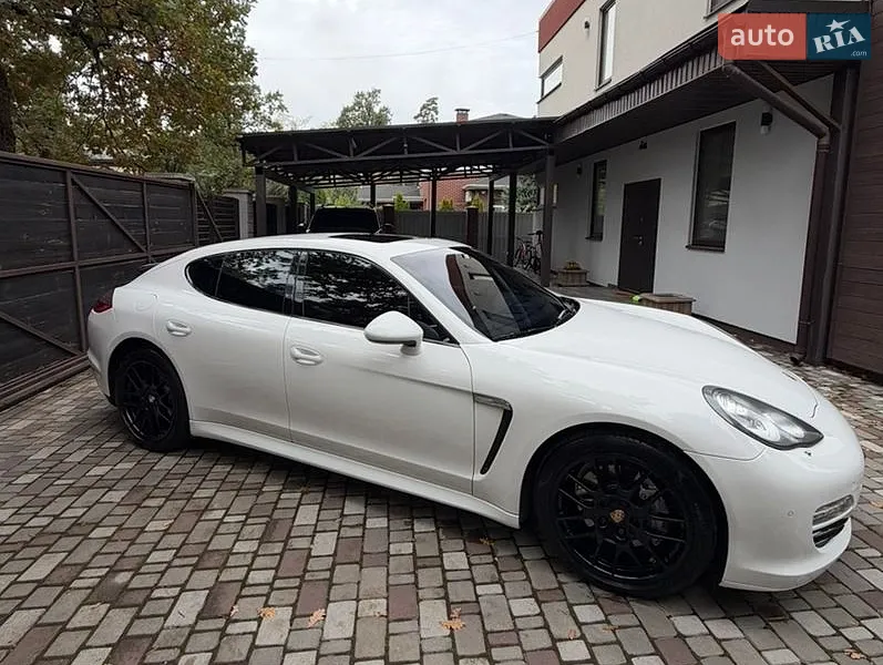 Porsche Panamera