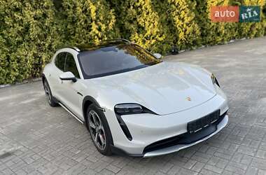 Porsche Taycan Cross Turismo 2022