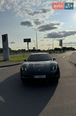 Porsche Taycan Cross Turismo  2021