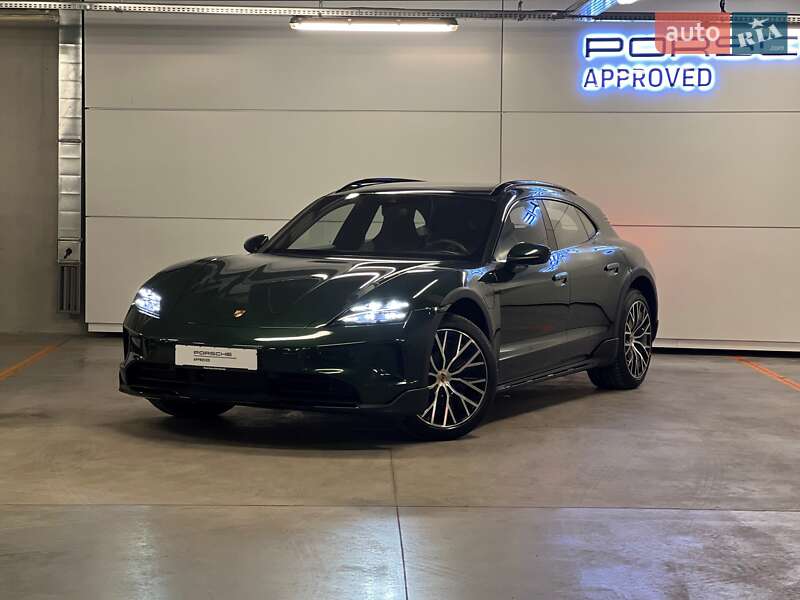 Porsche Taycan Cross Turismo