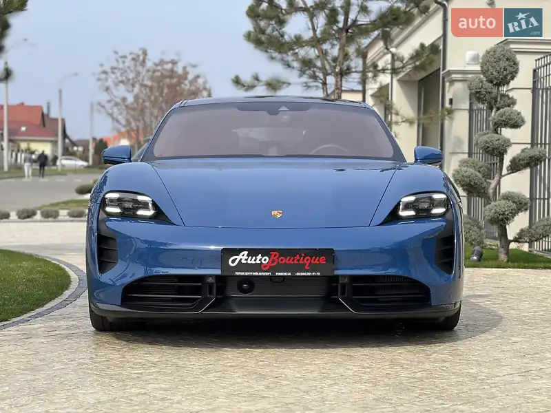Porsche Taycan