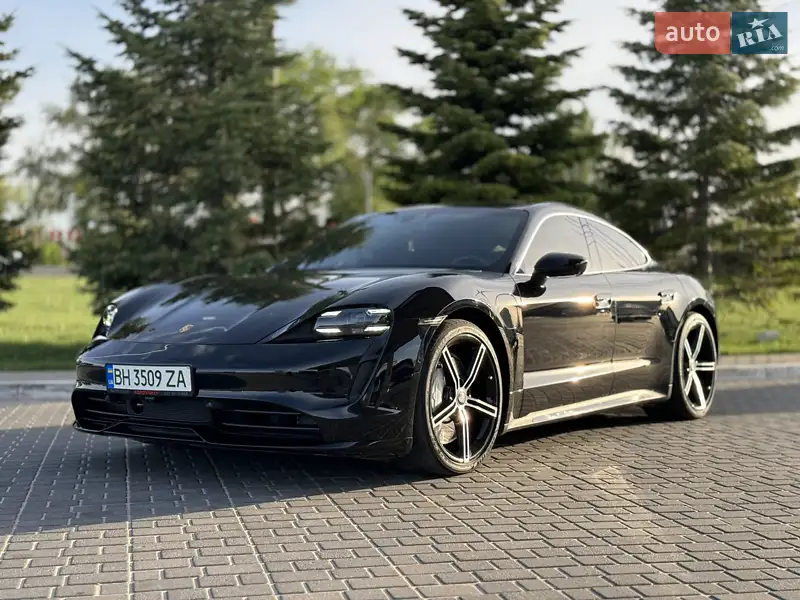 Porsche Taycan