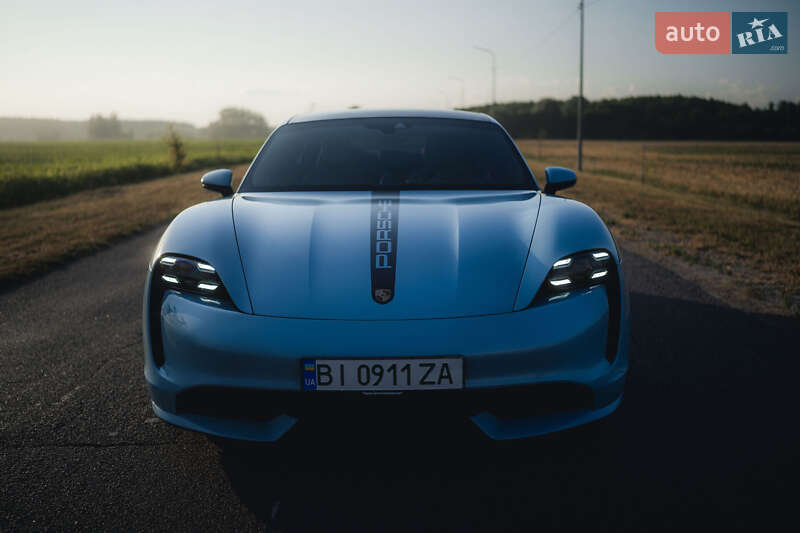 Porsche Taycan