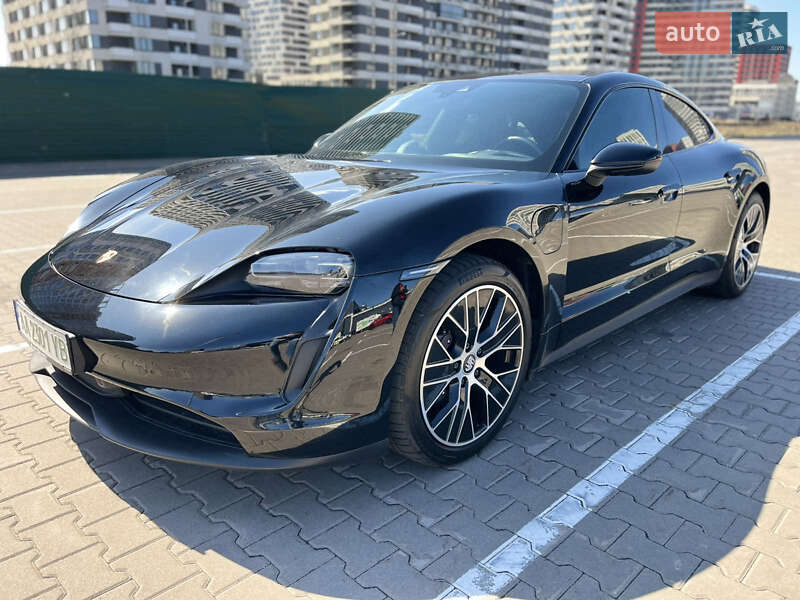 Porsche Taycan