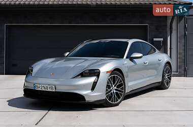 Porsche Taycan  2023