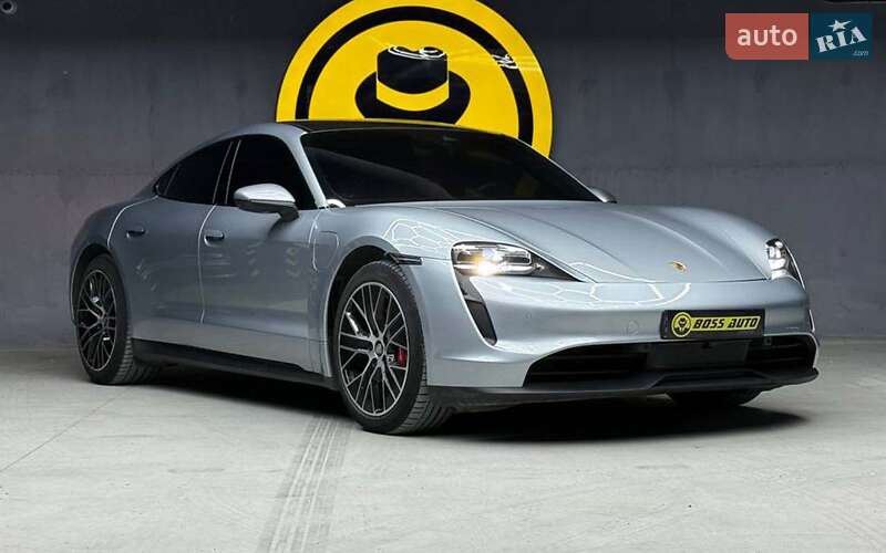 Купе Porsche Taycan