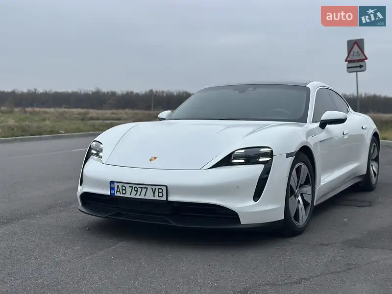 Porsche Taycan