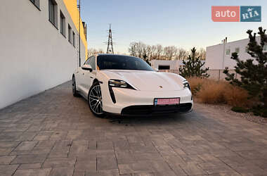 Porsche Taycan 2020