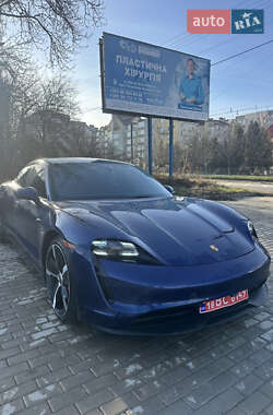 Porsche Taycan  2020