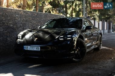 Porsche Taycan  2020