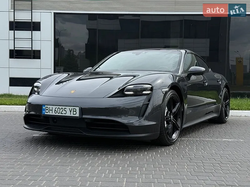 Porsche Taycan