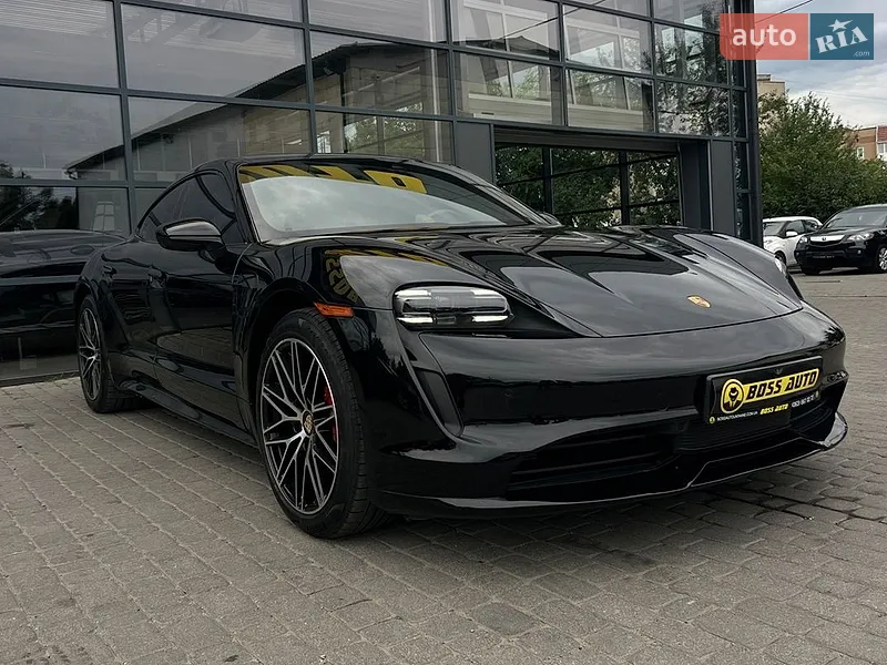 Porsche Taycan 2023
