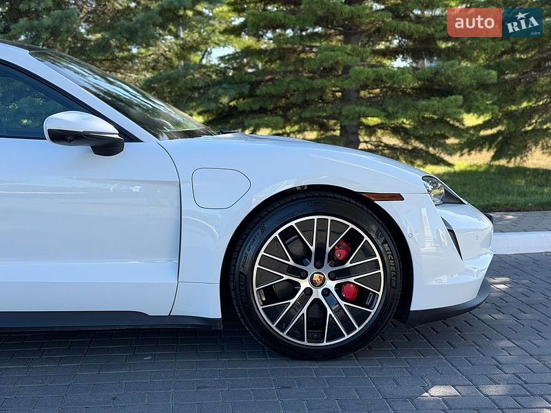 Седан Porsche Taycan 2020 в Одессе