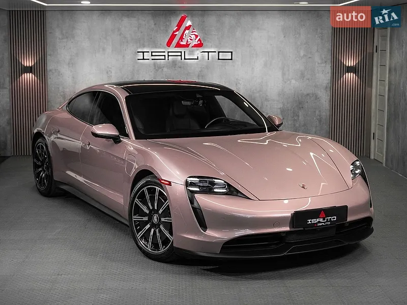 Porsche Taycan 2021