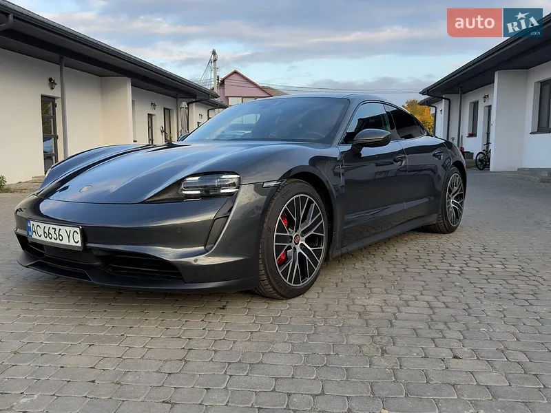 Porsche Taycan