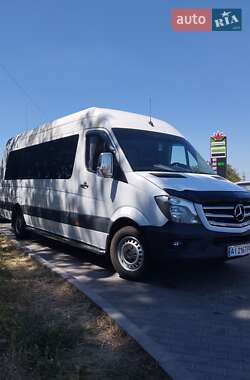 Характеристики Mercedes-Benz Sprinter Приміський автобус