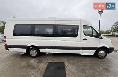 Характеристики Mercedes-Benz Sprinter Приміський автобус
