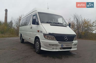 Характеристики Mercedes-Benz Sprinter Пригородный автобус