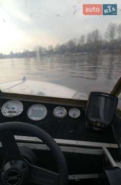 Човен Прогресс 2 1982 в Києві