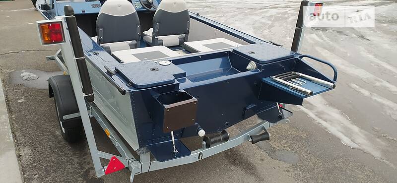 Катер Прогресс 4M 2022 в Києві