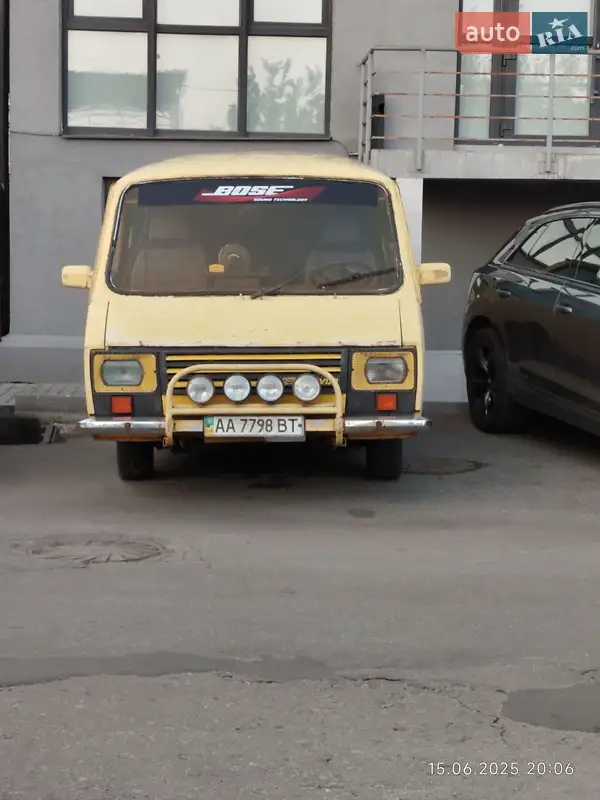 РАФ 2203