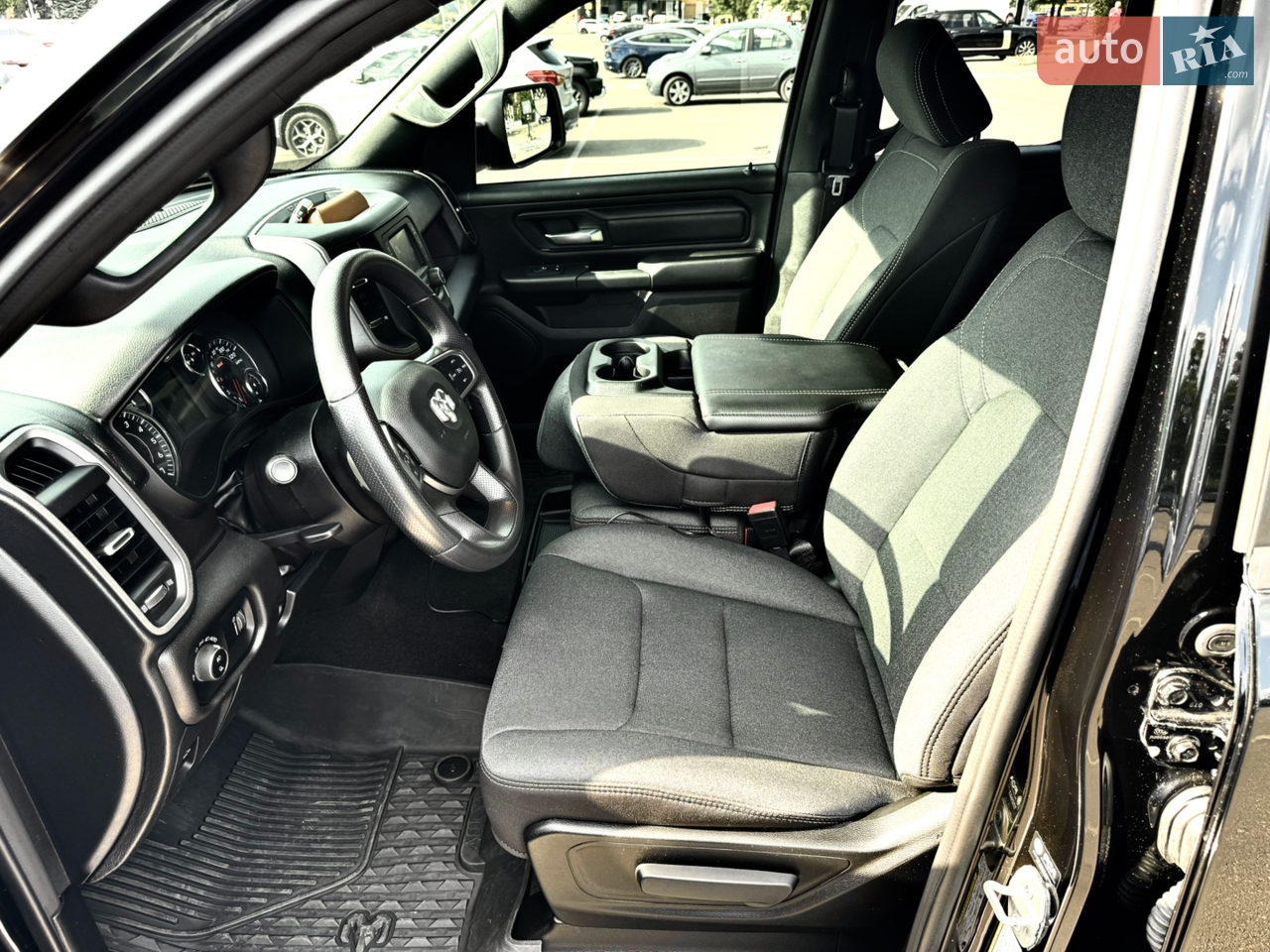 2023 RAM 1500 - мініатюра 4