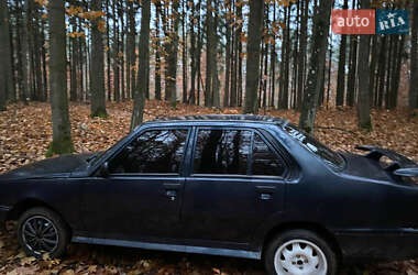 Седан Renault 18 1986 в Житомире