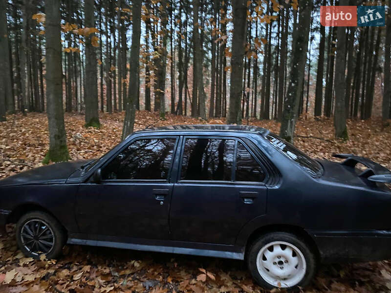 Седан Renault 18 1986 в Житомире
