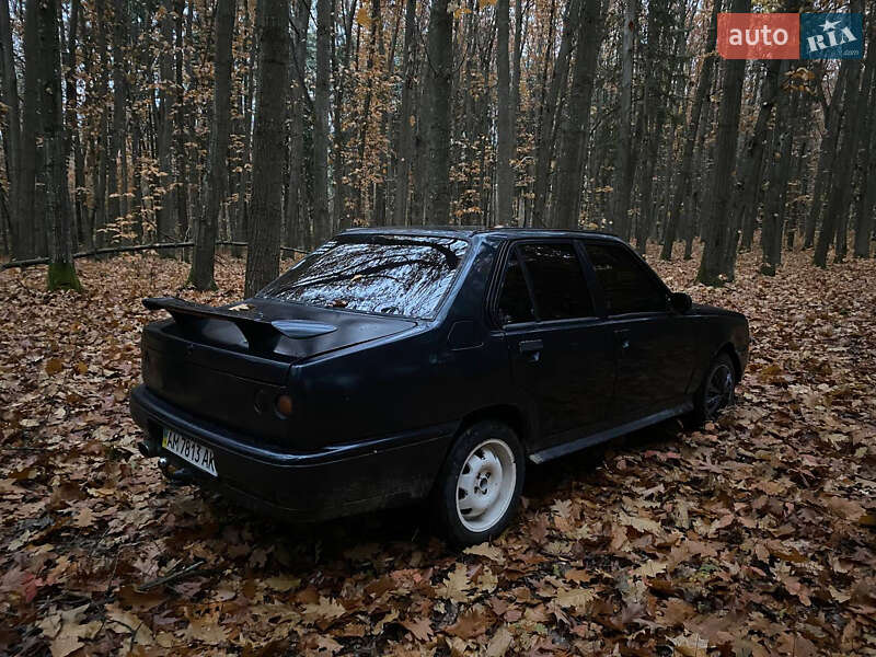 Седан Renault 18 1986 в Житомире