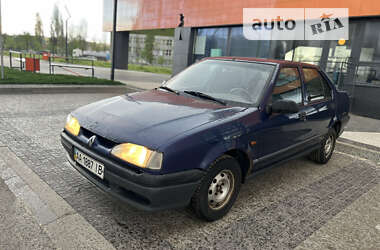 Renault 19  2000