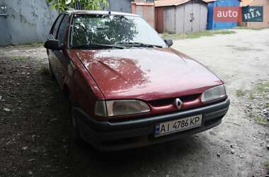 Renault 19  1999